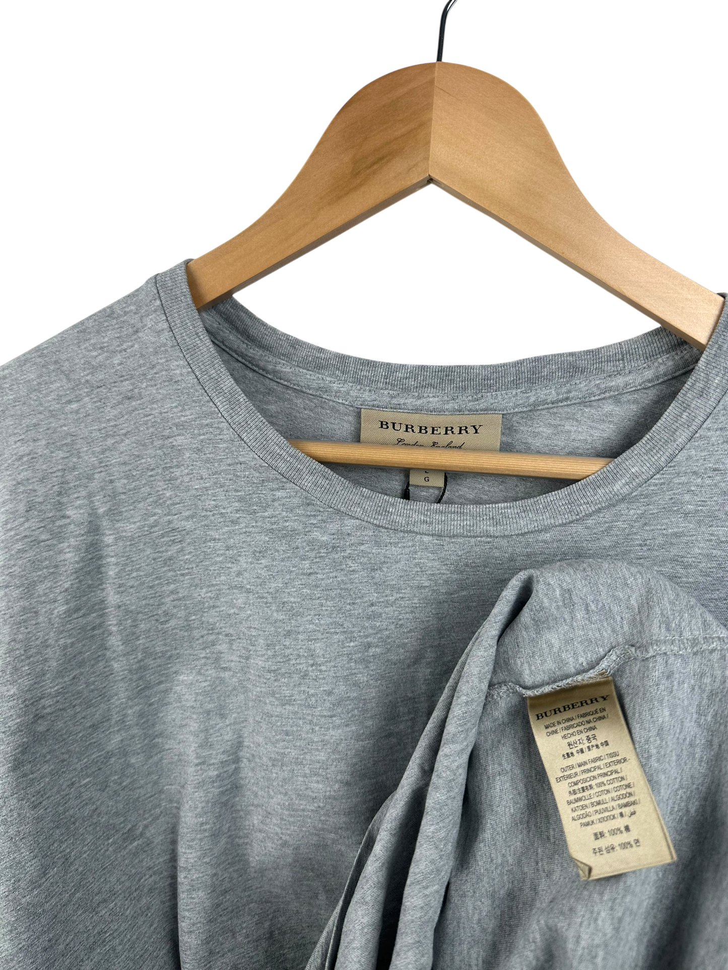 Burberry t-shirt