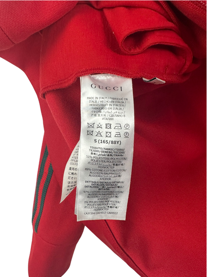 Gucci veste