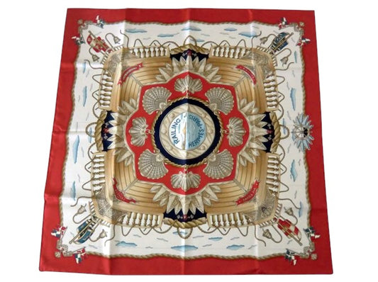 Hermes Carré en soie rouge