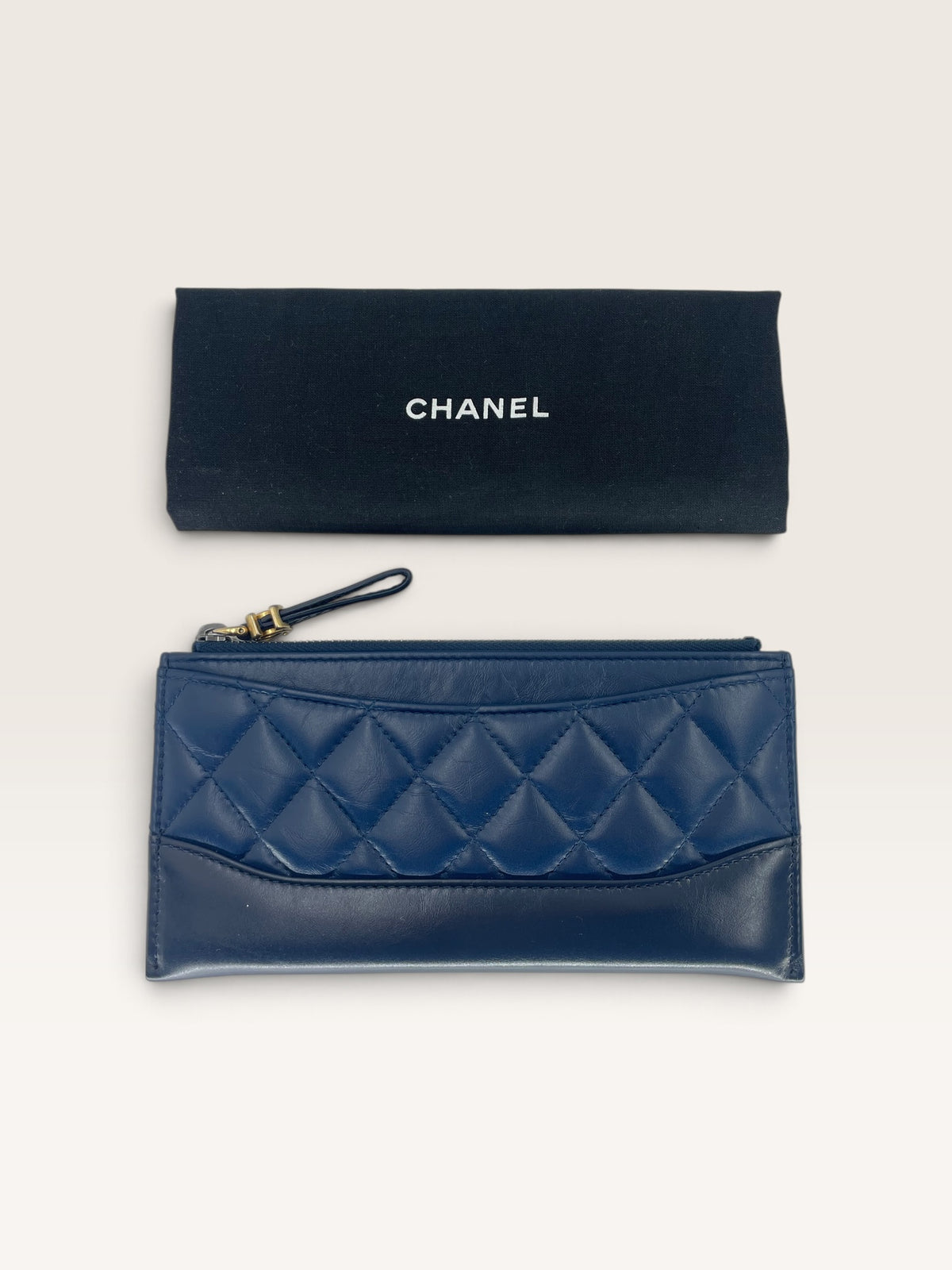Chanel Portefeuille Gabrielle Quilted Pouch