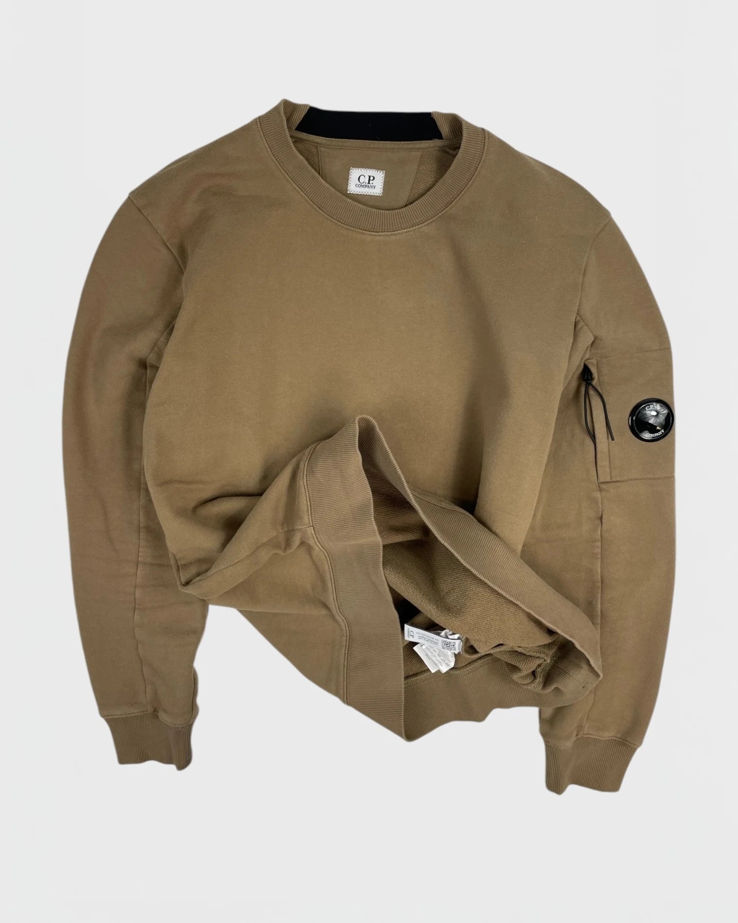 C.P. Company pull
