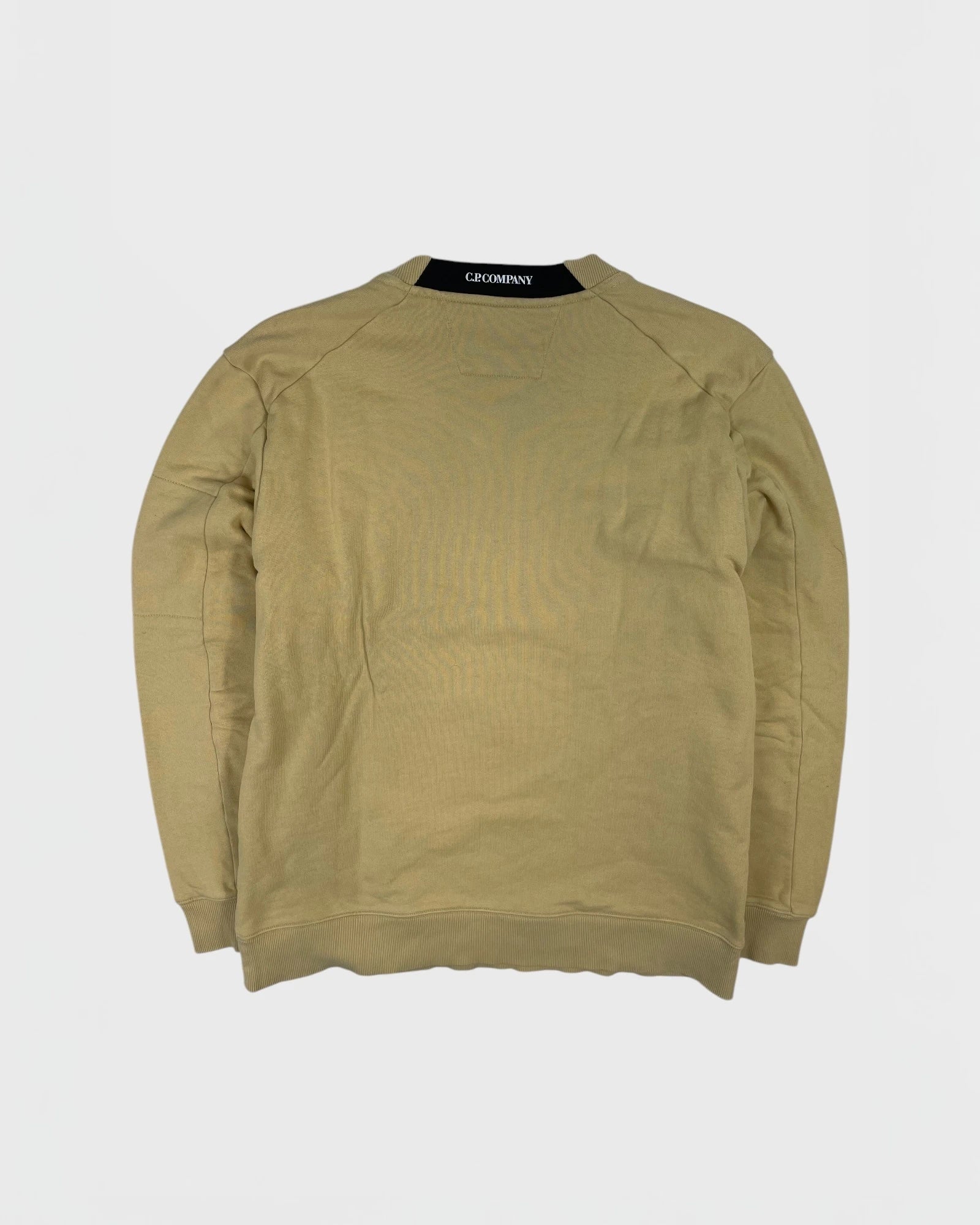 C.P. Company pull