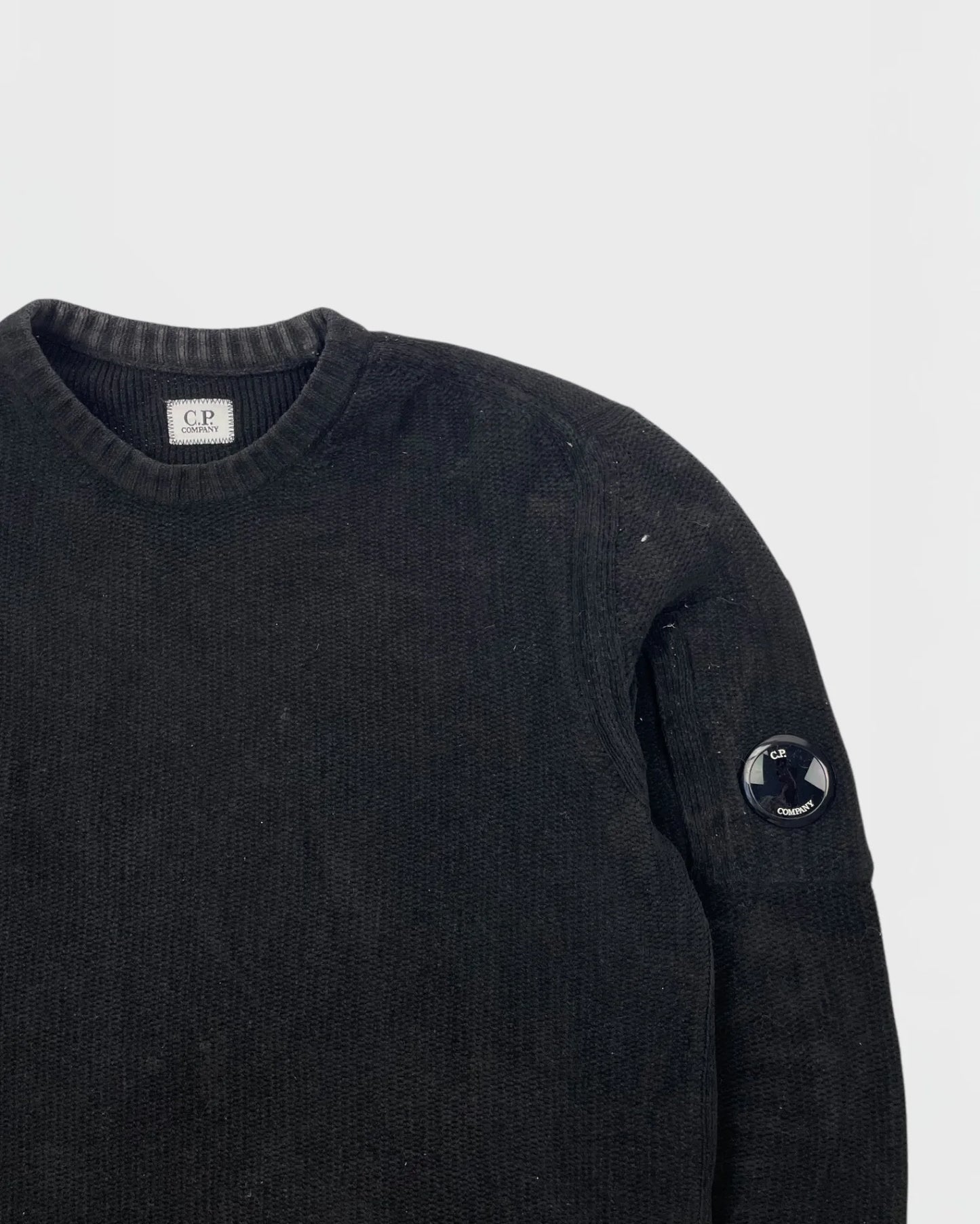 C.P. Company pull