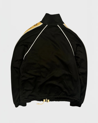 Gucci veste