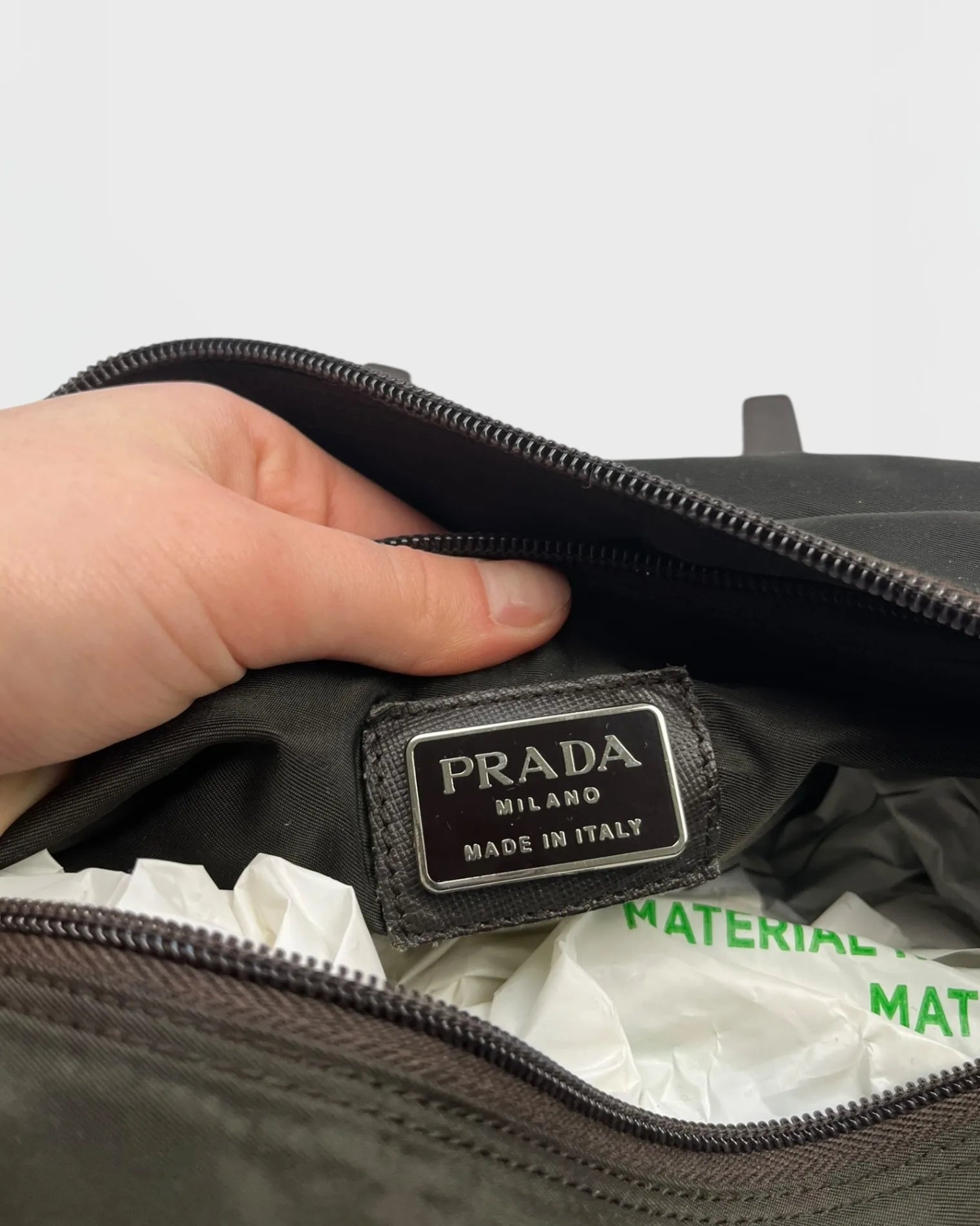 Prada sacoche