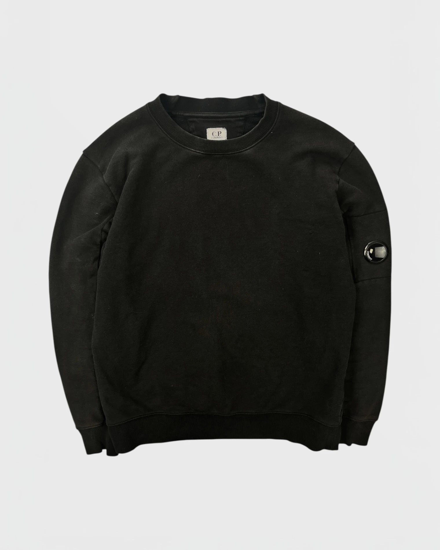 C.P. Company pull