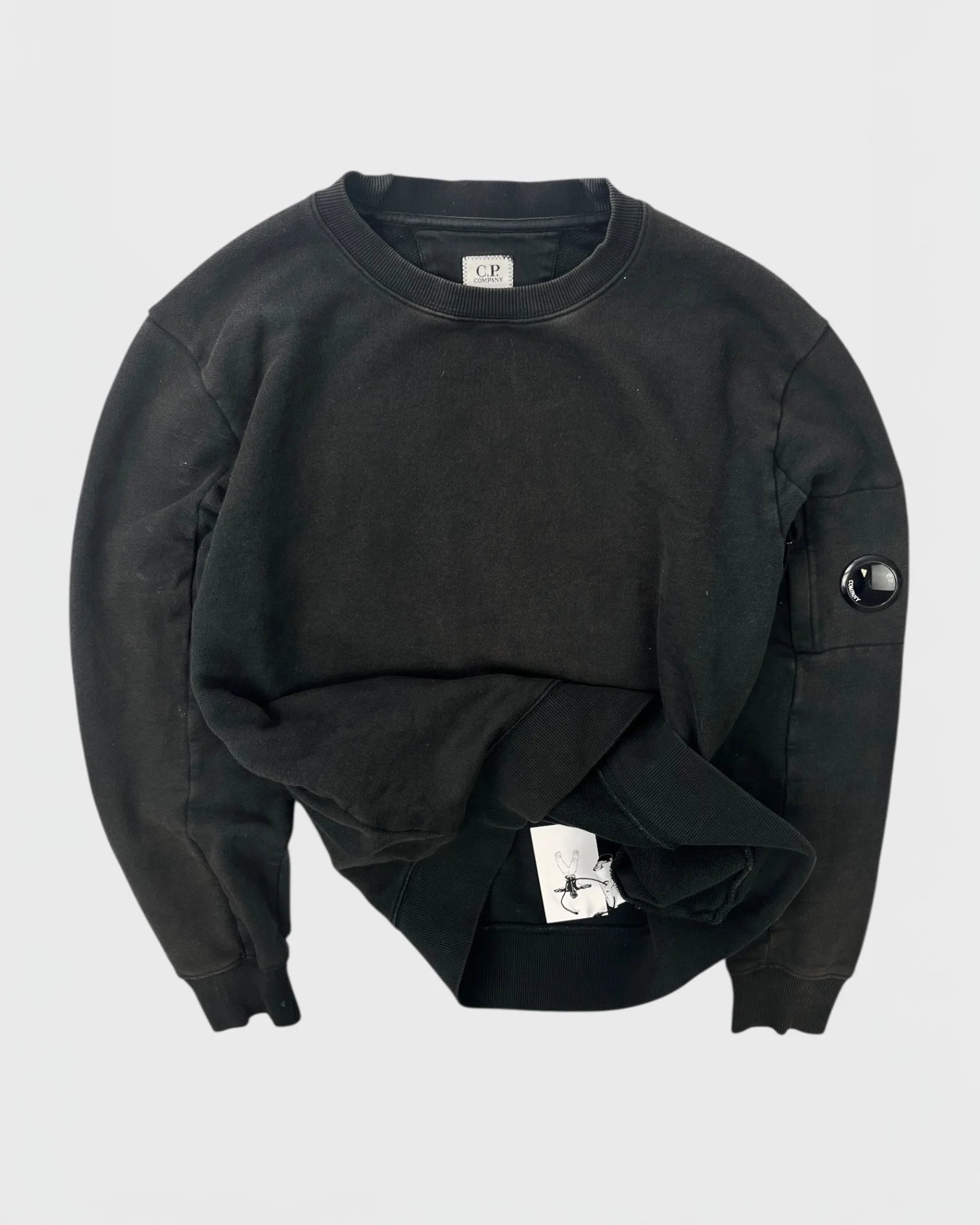 C.P. Company pull
