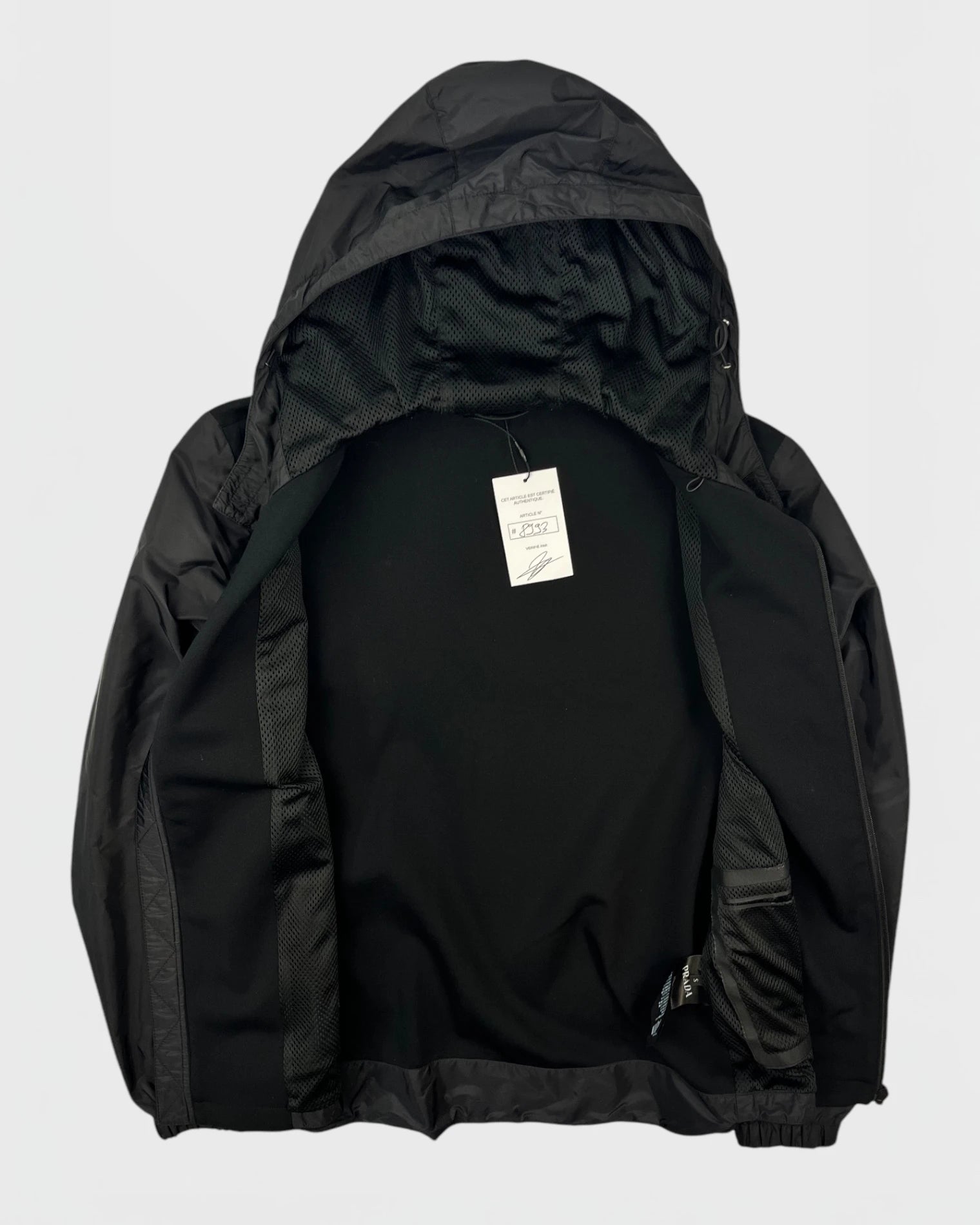 Prada veste