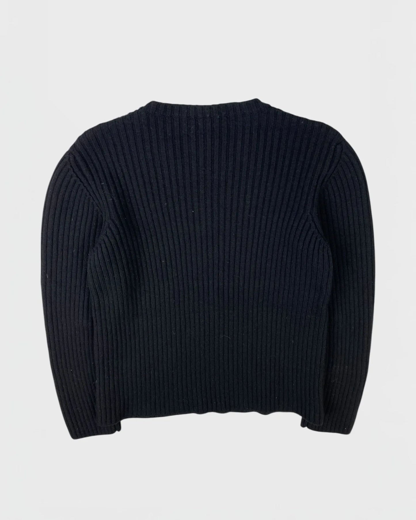 Prada pull