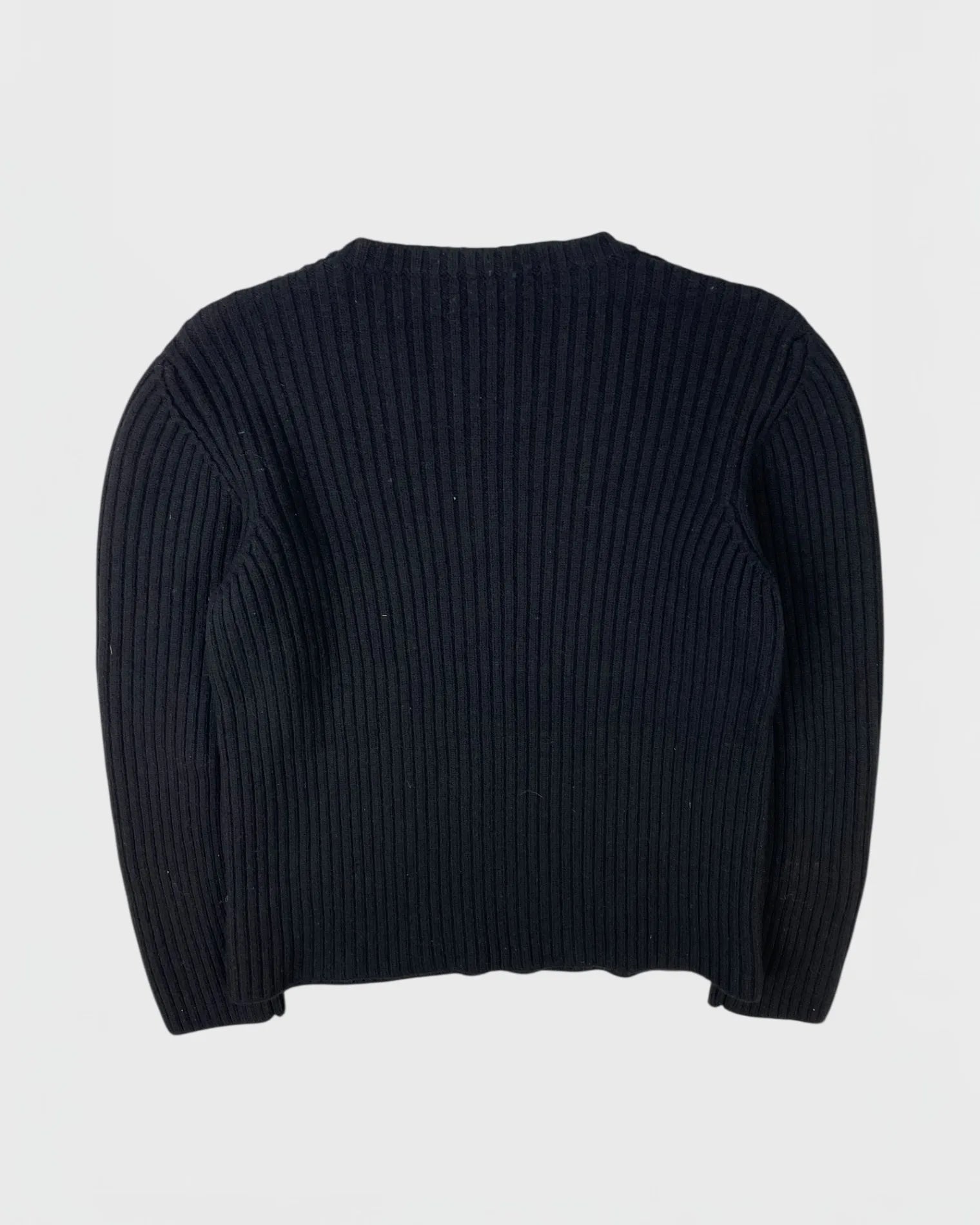 Prada pull